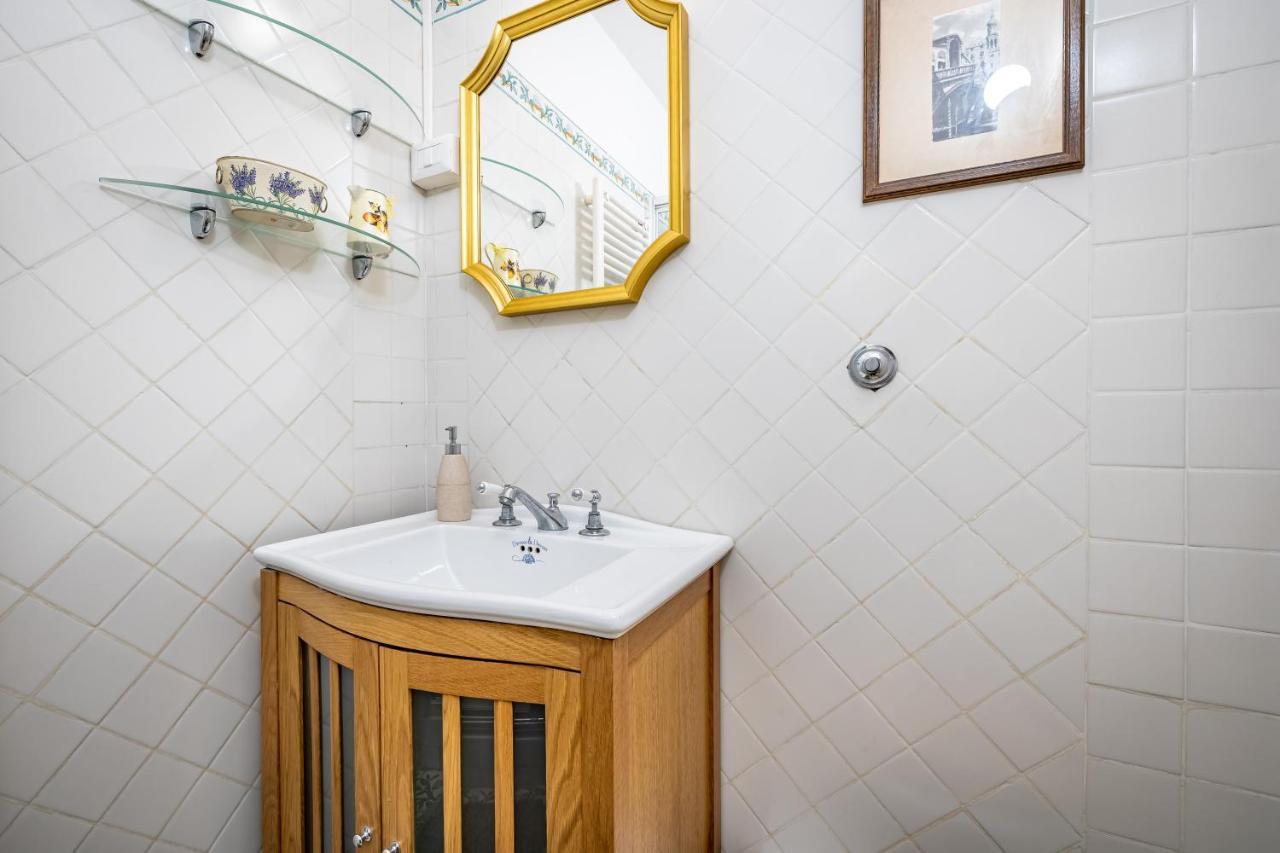 Yid Masaccio Apartment *